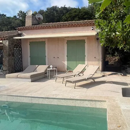 Maison Piscine Vue 4 - 7 Min Nyaraló