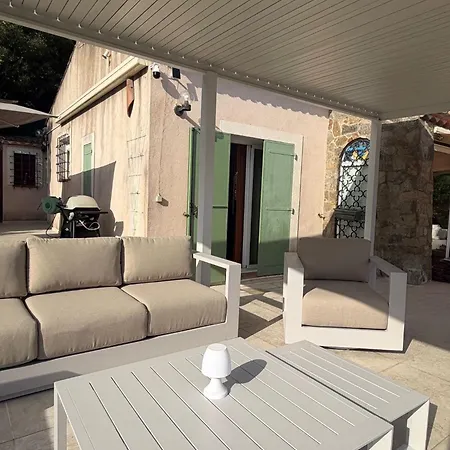 Maison Piscine Vue 4 - 7 Min