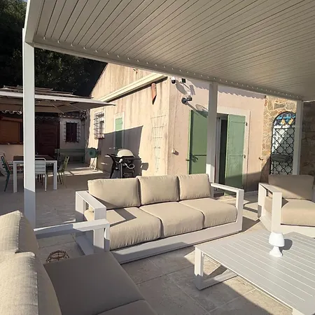 Maison Piscine Vue 4 - 7 Min Casa vacanze